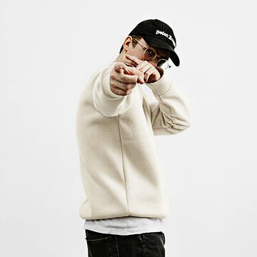 Classic Fit Crew Sweatshirt,cream, small image number 3